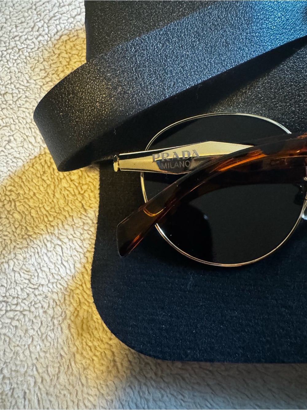 Prada Round Sunglasses in Tortoiseshell and Black - Picture 4 of 6